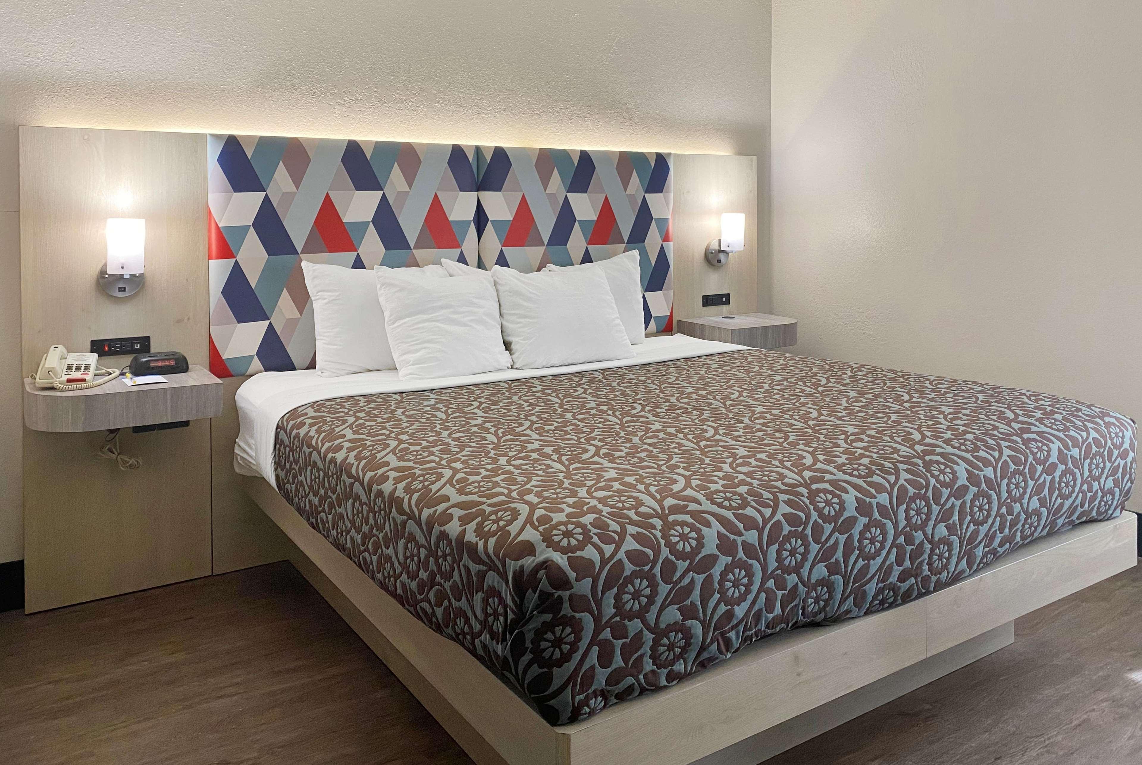Days Inn & Suites By Wyndham Peachtree Corners Norcross Exteriör bild