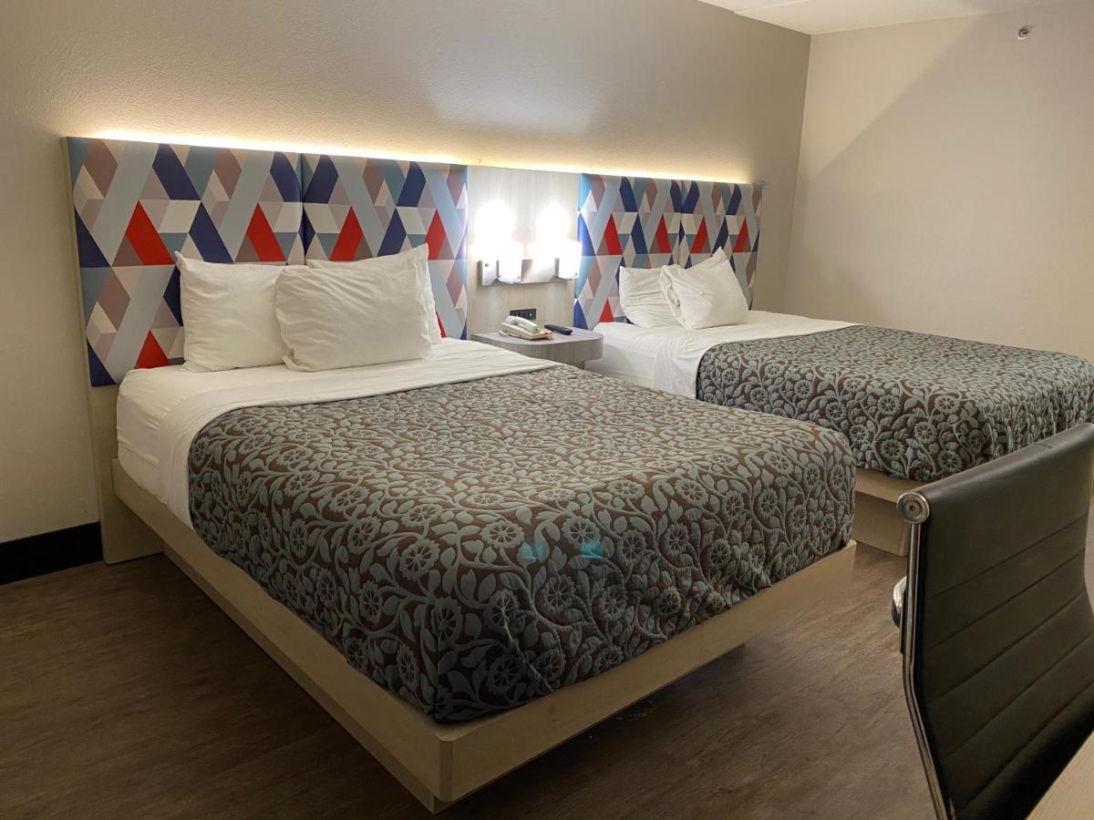 Days Inn & Suites By Wyndham Peachtree Corners Norcross Exteriör bild